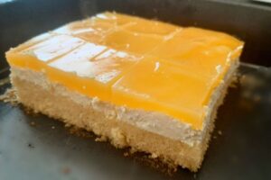 vaníliás fanta szelet egyszerű túrós krémmel