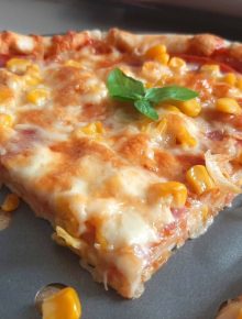 sonkás kukoricás pizza recept